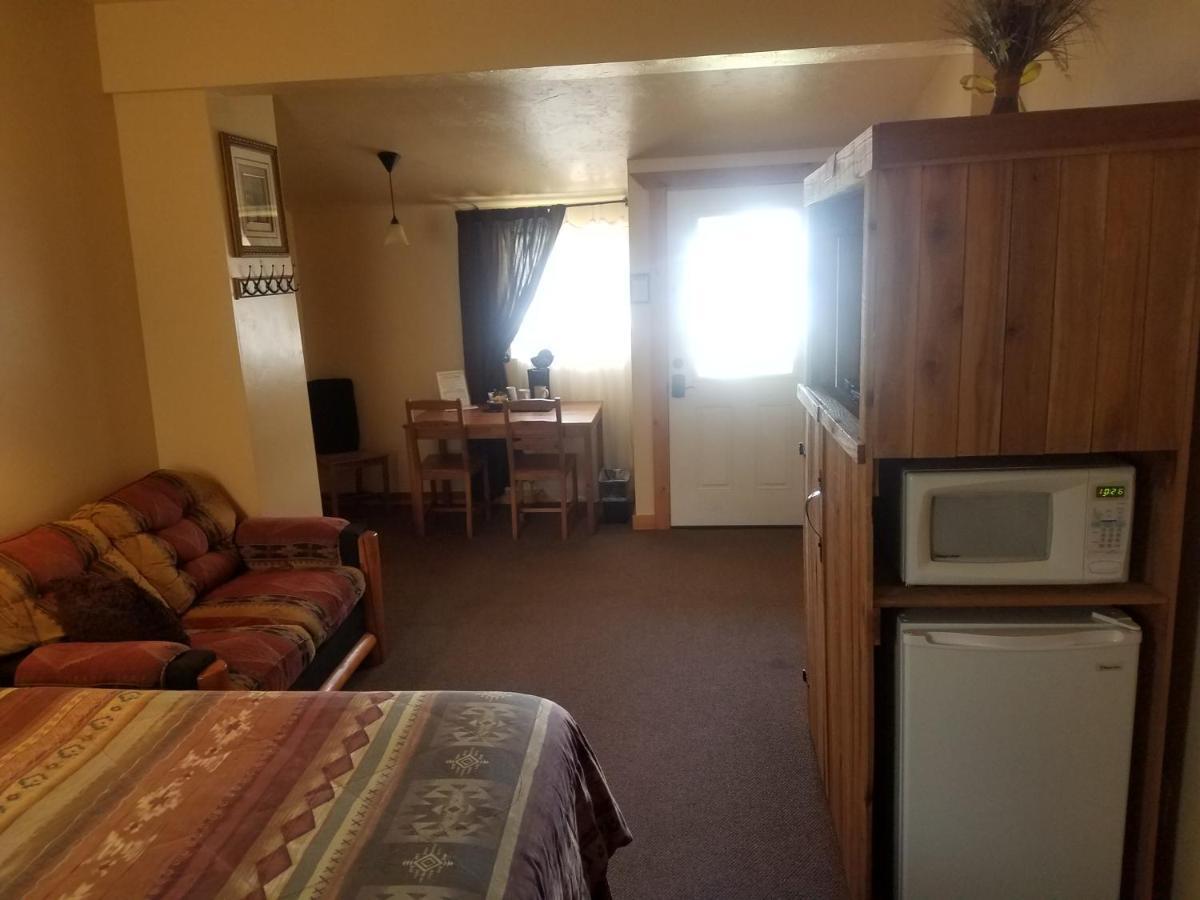 Alpaca Inn, The Lava Hot Springs Exterior photo
