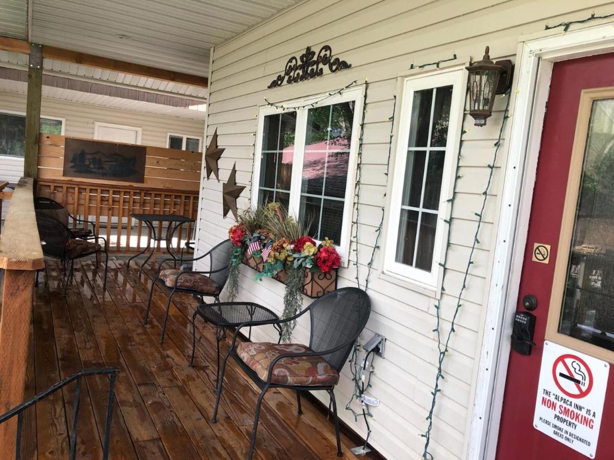 Alpaca Inn, The Lava Hot Springs Exterior photo